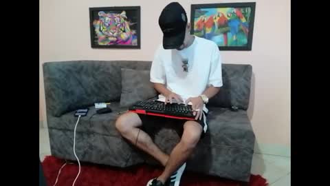 Snapshot of liam_andres12 chatting on September 2025 10:10:02 PM Andres online show from September 2025 10:10:02 PM