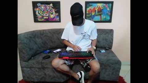 Snapshot of liam_andres12 chatting on September 2025 09:49:02 PM Andres online show from September 2025 09:49:02 PM