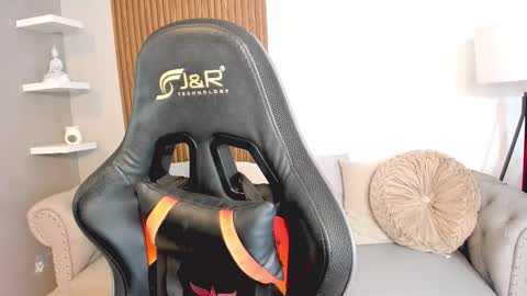 Liam Collins online show from November 2025 11:53:02 AM