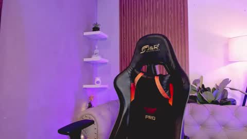 Liam Collins online show from December 2025 11:47:01 AM