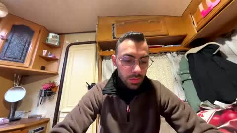 Snapshot of liam_daniel chatting on March 2025 01:18:01 PM Liam online show from March 2025 01:18:01 PM