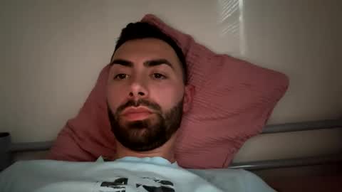 Snapshot of liam_daniel chatting on October 2025 03:46:02 PM Liam online show from October 2025 03:46:02 PM