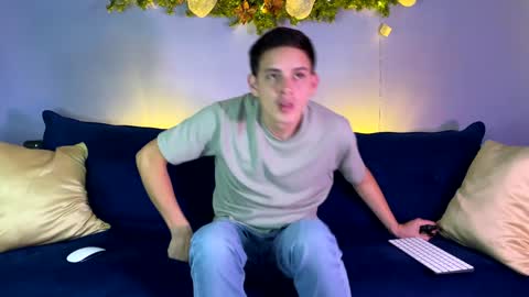 Liam online show from December 2024 12:09:02 AM