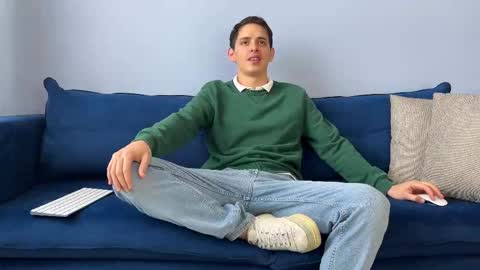 Liam online show from September 2025 01:22:02 PM