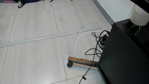 LIAM KLEIN online show from January 2025 11:19:02 AM