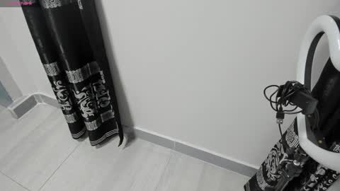 LIAM KLEIN online show from January 2025 11:13:02 AM