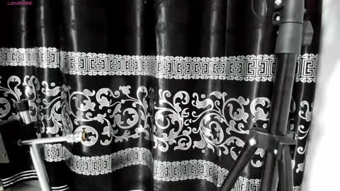 LIAM KLEIN online show from February 2025 11:17:02 AM