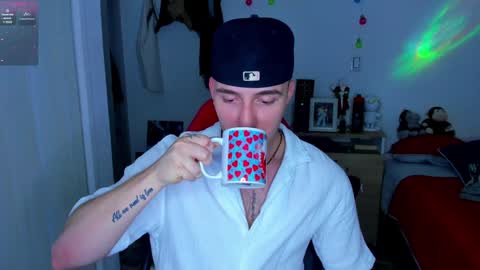 liam online show from December 2024 04:40:01 AM