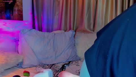 liam online show from September 2025 02:12:02 AM