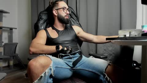 Snapshot of liamaesthetic chatting on January 2025 07:18:02 AM Liam online show from January 2025 07:18:02 AM