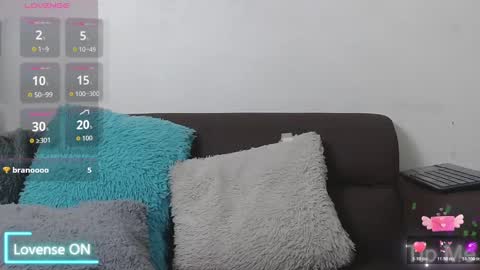 Liam  online show from October 2025 09:50:01 PM