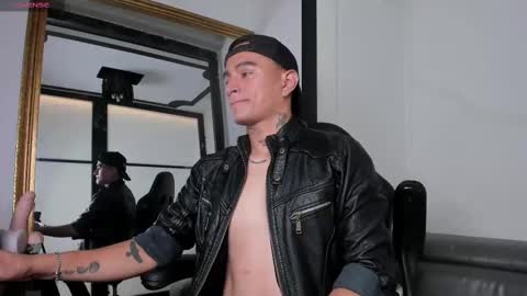 LiamDeep online show from September 2025 04:17:01 AM