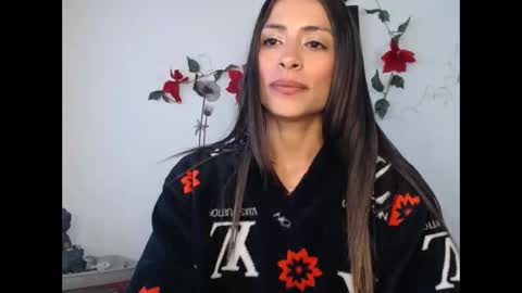 Lia Miller online show from December 2024 01:28:01 PM