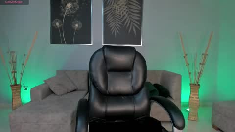 Snapshot of liammcarter chatting on October 2025 03:37:02 AM Liam online show from October 2025 03:37:02 AM