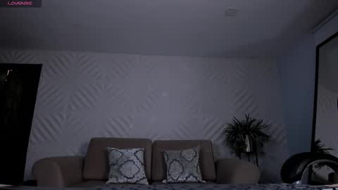 Liam online show from December 2025 05:26:02 AM