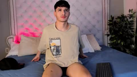 Snapshot of liammuller chatting on November 2025 11:44:02 AM liammuller online show from November 2025 11:44:02 AM