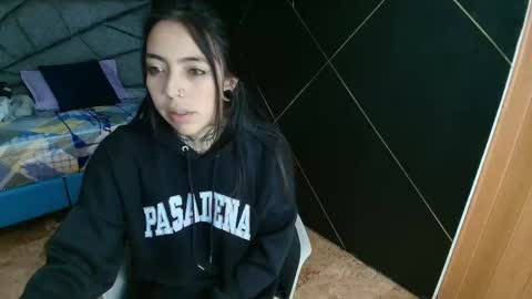 Snapshot of liamonroee_ chatting on November 2025 12:28:01 PM L I A M O N R O E online show from November 2025 12:28:01 PM