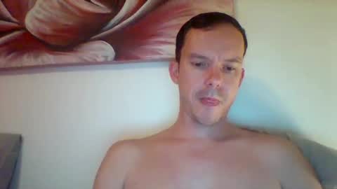 Snapshot of liamrosezn chatting on December 2024 07:39:02 PM LiamRose online show from December 2024 07:39:02 PM