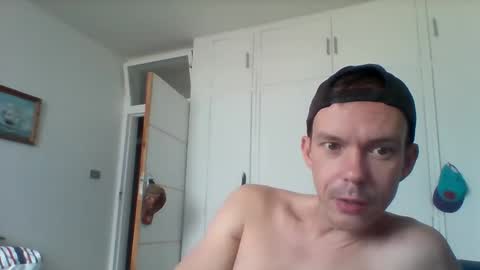 Snapshot of liamrosezn chatting on May 2026 08:08:02 AM LiamRose online show from May 2026 08:08:02 AM