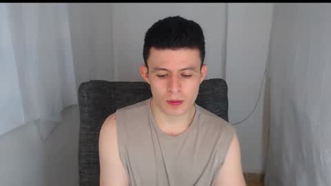 lian_eathan online show from December 2025 02:28:02 AM