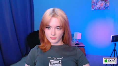 Snapshot of liana_kisses chatting on January 2025 10:44:01 PM Little Liana online show from January 2025 10:44:01 PM