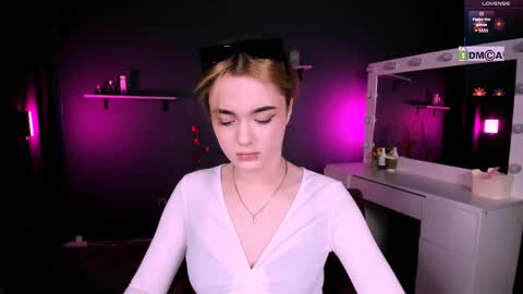Snapshot of liana_kisses chatting on March 2025 08:03:02 PM Little Liana online show from March 2025 08:03:02 PM