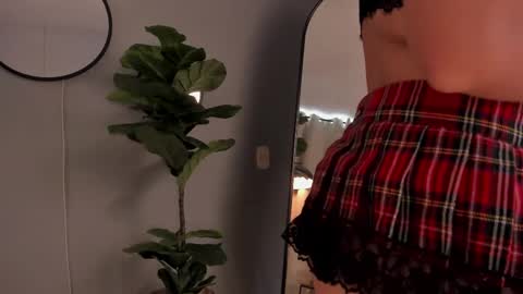 Lia online show from March 2025 05:45:01 PM