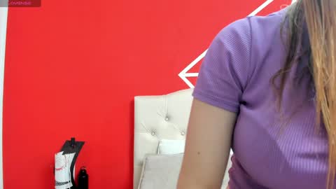 Lia Roberts online show from December 2024 12:12:02 PM