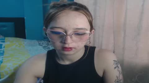 Lia Roberts online show from January 2025 12:10:01 PM