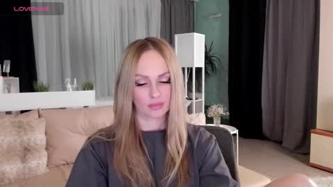 Snapshot of libby_nora chatting on January 2025 02:37:01 PM Libby online show from January 2025 02:37:01 PM