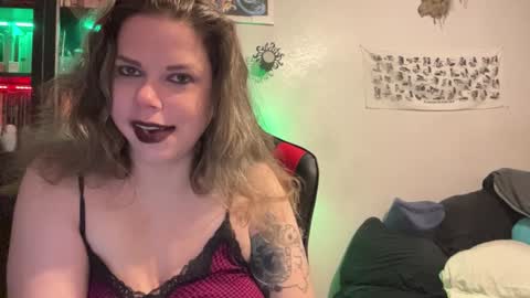 Libby Deetz online show from December 2024 01:16:02 PM