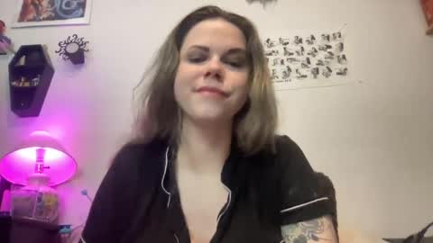 Libby Deetz online show from January 2025 10:42:01 AM