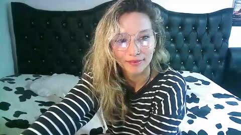 licethf00x online show from September 2025 08:00:02 PM