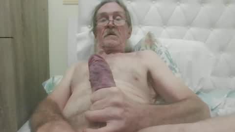 Snapshot of lickittostickit chatting on January 2025 08:11:01 AM lickittostickit online show from January 2025 08:11:01 AM