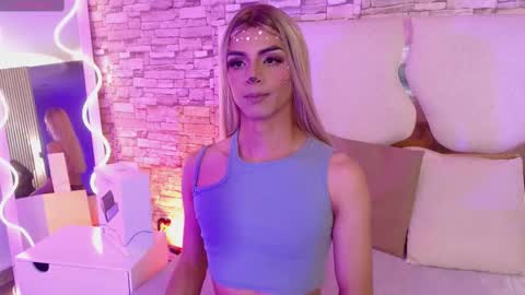 LIHIAN online show from September 2025 03:18:02 AM