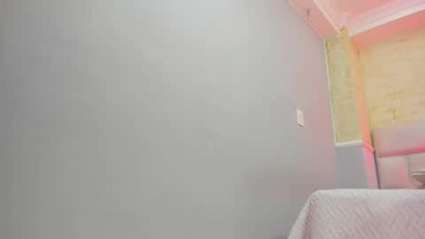 L I I A M online show from February 2025 05:42:02 AM