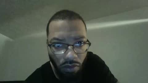 Snapshot of liightskinlover chatting on November 2025 02:18:01 PM liightsinlover online show from November 2025 02:18:01 PM