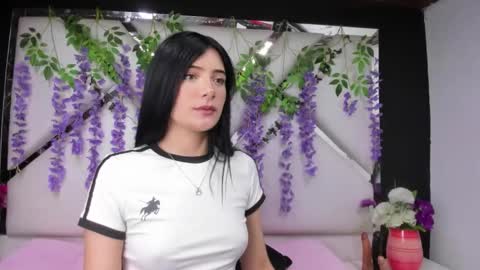 Brittany online show from December 2025 01:16:01 PM