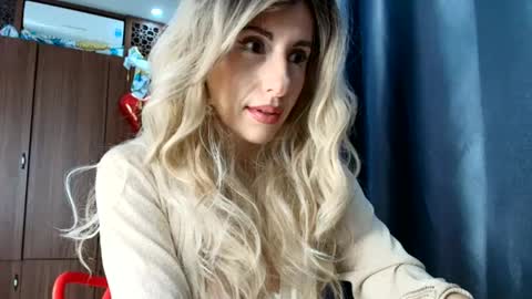 Snapshot of like_firebird chatting on March 2025 03:56:01 AM Mia Onlyfans link - online show from March 2025 03:56:01 AM