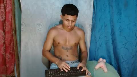 lil_condor_baby online show from September 2025 01:53:02 AM