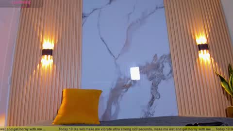 Snapshot of lil_eva2 chatting on October 2025 07:53:01 PM Lil Eva online show from October 2025 07:53:01 PM
