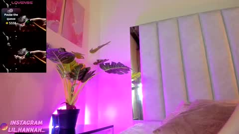 Hanna online show from September 2025 08:02:02 PM