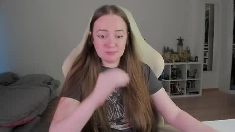 Snapshot of lil_happiness chatting on May 2026 06:34:02 PM for free registration 3 online show from May 2026 06:34:02 PM