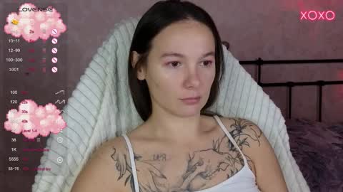 little moon online show from October 2025 07:36:02 PM