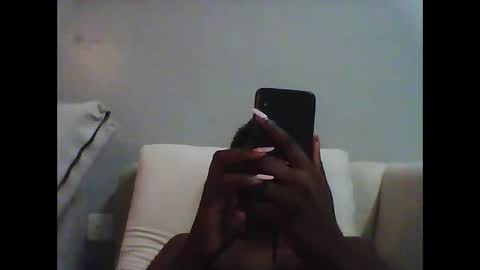 Snapshot of lil_shwaty chatting on December 2024 01:06:01 PM brinna online show from December 2024 01:06:01 PM