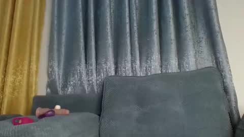 Snapshot of lil_shwaty chatting on December 2025 10:48:01 PM brinna online show from December 2025 10:48:01 PM