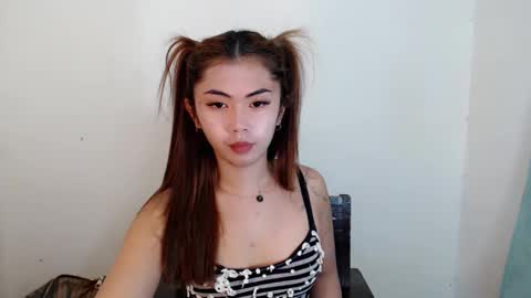 Snapshot of lil_tina_velvet chatting on February 2026 12:37:01 PM online show from February 2026 12:37:01 PM