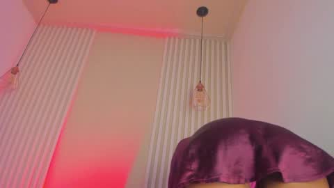 L I L A   online show from December 2024 11:57:01 PM