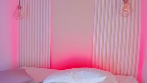 L I L A   online show from December 2024 08:56:01 PM