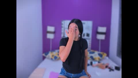 L I L A online show from November 2025 01:00:01 PM